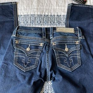 ROCK REVIVAL STRAIGHT FIT JEANS
